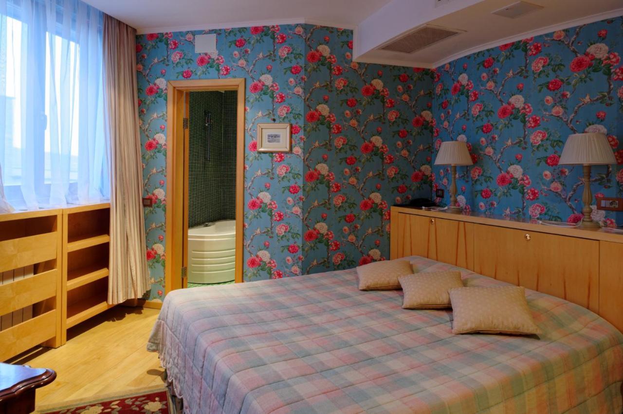 Hotel Soli Invicto Elenovo  Eksteriør bilde