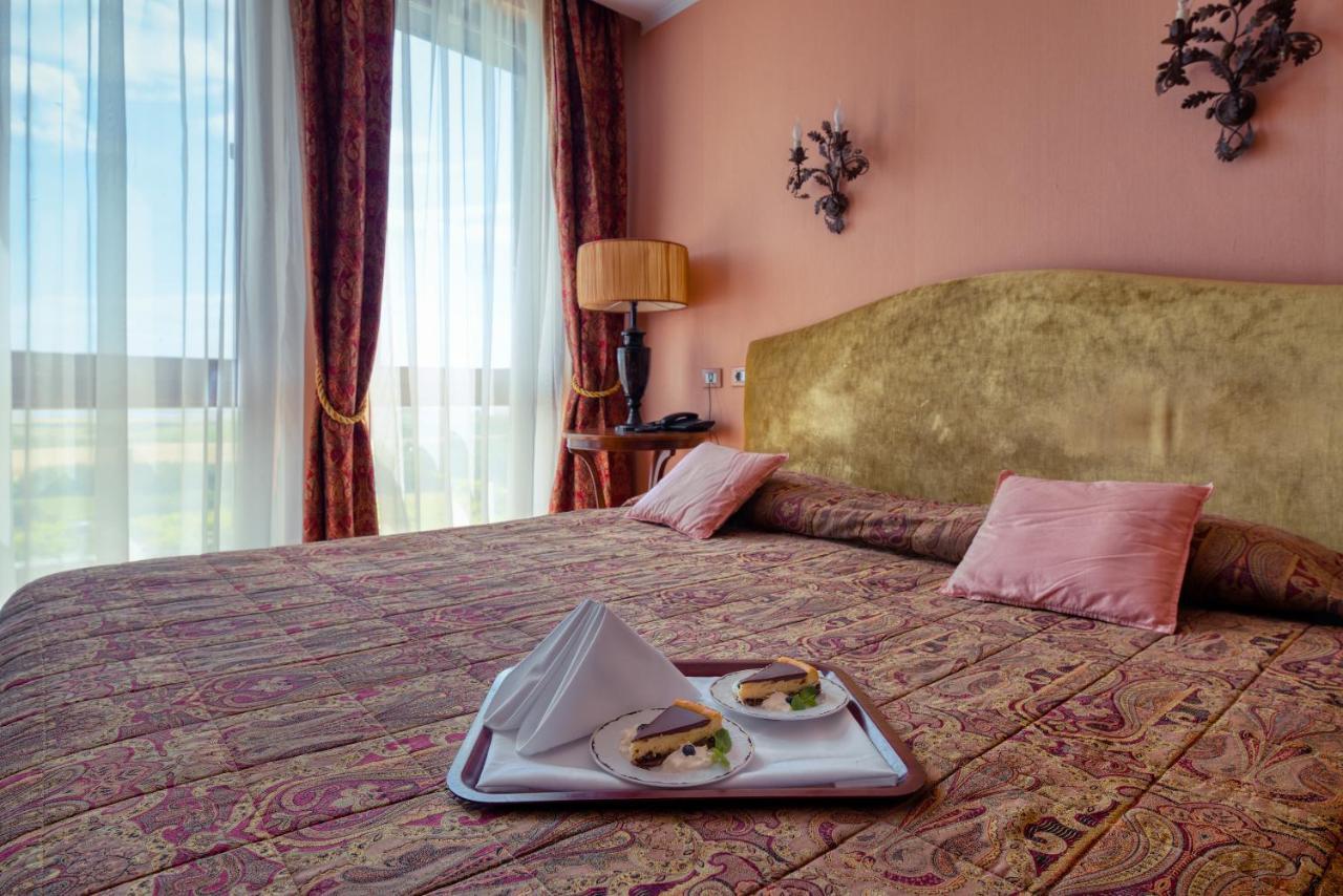 Hotel Soli Invicto Elenovo  Eksteriør bilde